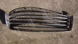 Calandre - PEUGEOT 404