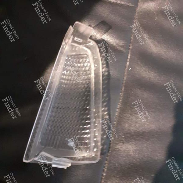 Right front blinker cap - ALFA ROMEO 164 - 67700120- 1