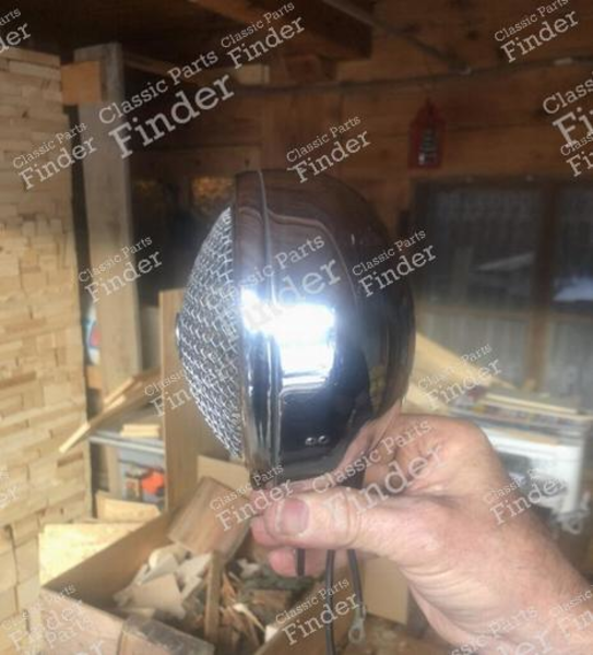 Very nice Lucas Klaxon, Model HF727 H from 1937. 12 Volt - JAGUAR SS1 - HF727 H- 1