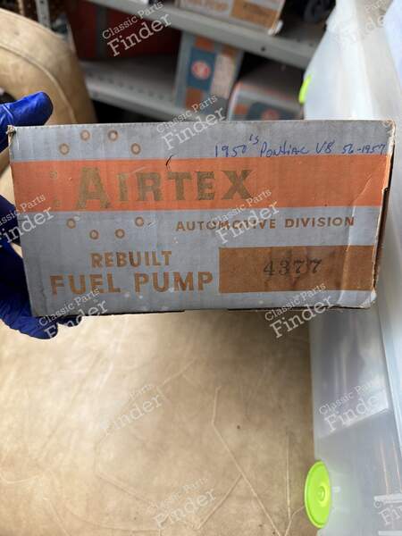 Pompe à carburant d'époque, remise à neuf - FORD V8 (37'-40') - 2