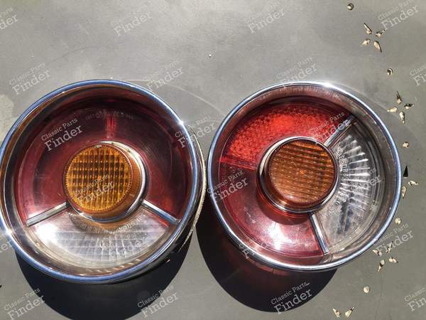 Paire de LAMPES ARRIÈRE (verres) - droite & gauche - BMW 1500 / 1600 / 1800 / 2000 (Neue Klasse) - 18358 (R) / 18348 (L)- 2