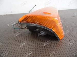 CLIGNOTANT DROIT 63131365378 BMW E21 - BMW 3 (E21) - 63 13 1 365 378- thumb-2