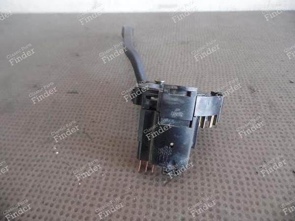 COMMODO ESSUIE-GLACE - PORSCHE 924 - 47795390201C / 47795350501C- 6