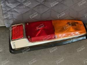 Right rear cabochon - RENAULT 8 / 10 (R8 / R10) - 3690- thumb-1