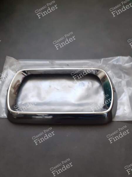 Headlight Trim / Headlight Cover - Phase 2 - RENAULT 10 (R10) - 0