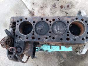 200 D Engine Block Parts - MERCEDES BENZ /8 (W114 / W115) - OM615.913- thumb-1