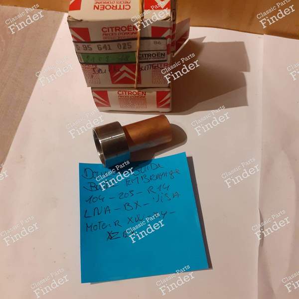 Führungsbuchse für Kupplungsausrücklager Peugeot Citroën - PEUGEOT 205 - 95641025