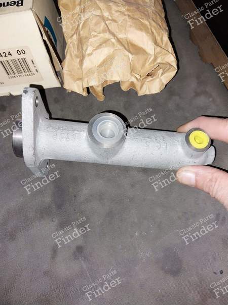 Hauptbremszylinder - PEUGEOT 104 / 104 Z - L61142400- 0