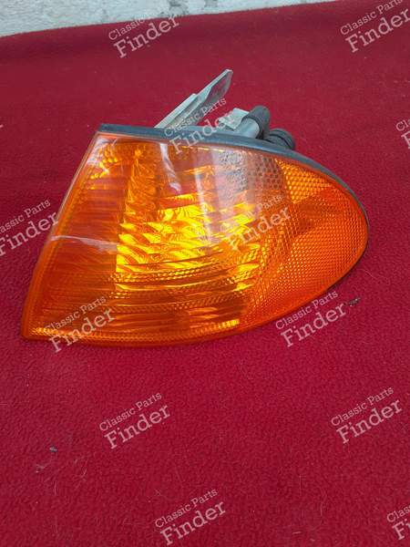 Blinklichter vorne rechts und links - BMW 3 (E46) - 1315106141 / 1315106140- 2