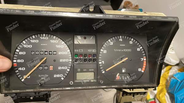 Instrument cluster - 16V version - VOLKSWAGEN (VW) Golf II / Jetta - 6