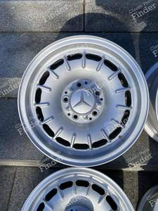 MERCEDES BAROCK ORIGINAL RIM - W108 W126 R107 - 6,5Jx14H2 ET30/1084001002 - MERCEDES BENZ W108 / W109 - 1084001002- thumb-2
