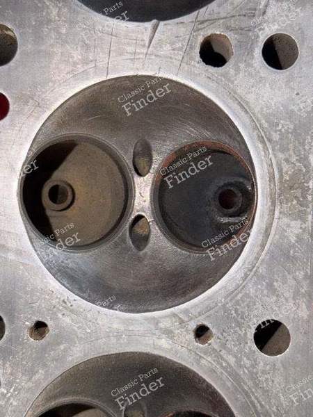 Original cylinder head - RENAULT 8 / 10 (R8 / R10) - 4