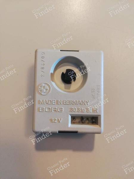 On-board clock - BMW 5 (E28) - 2/84/09 / 1367683- 2