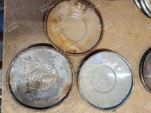 Set of 3 wheel covers - RENAULT 4 CV - thumb-1