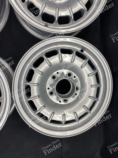 Jantes Baroque originales Fuschsfelgen 5.5Jx14 ET30 1234001702 - MERCEDES BENZ W123 - 1234001702- 3