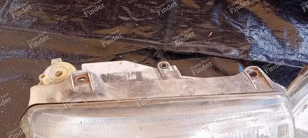 Passat B4 headlight set - VOLKSWAGEN (VW) Passat (B3-B4) - 14196900 (G) / 14197000 (D)- 1