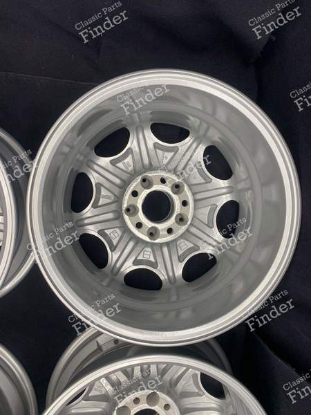 Jantes en alliage à 8 trous 8Jx16 ET34 - MERCEDES BENZ SL (R129) - 1294010802- 7