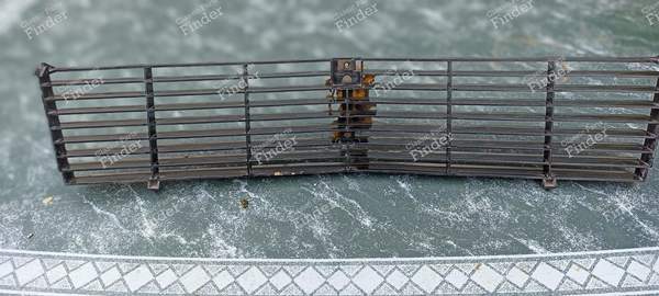Front grille - PEUGEOT 504 - 1