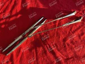 Pair of blades + wiper arms - RENAULT 8 / 10 (R8 / R10)
