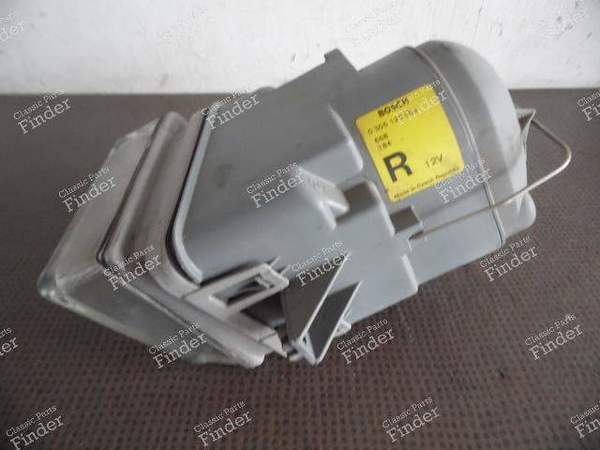 ANTIBROUILLARD DROIT PHASE 1 - MERCEDES BENZ SL (R129) - Bosch 0305120002  Mercedes 1298200256 ou A1298200256- 3