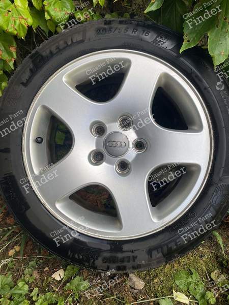 OEM Audi 'Tornillos' wheels - AUDI A4 (B5) - 8D0 601 025C- 1