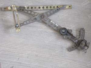 RIGHT FRONT WINDOW WINDER - MERCEDES BENZ W123