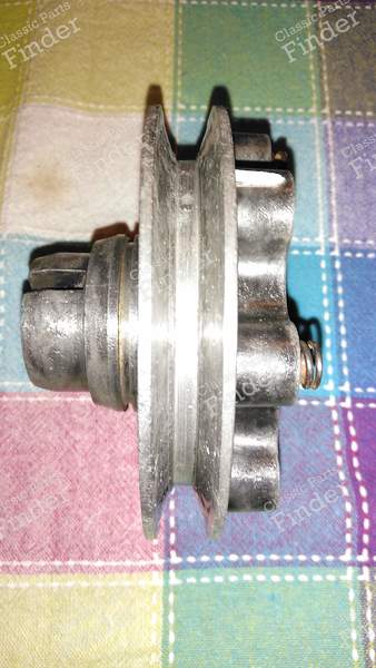 Riemenscheibe für den Ventilatorantrieb - PANHARD & LEVASSOR PL 17 - 348.682 (Z)- 3