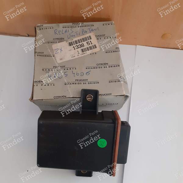 Heater fan relay - CITROËN XM - 1338.51- 1