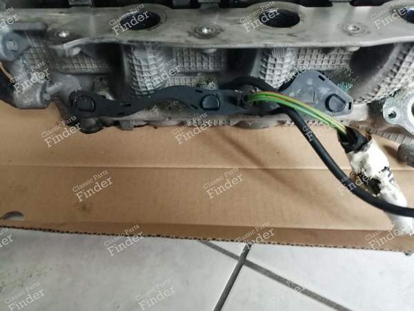 Zylinderkopf mit Nockenwellen / Riemenscheiben - Motor 2.7 HDI - PEUGEOT 407 Coupé - P80LA- 4