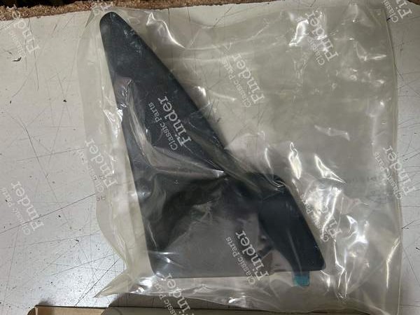 INNENABDECKUNG FÜR SPIEGEL - LINKE SEITE - MERCEDES BENZ E (W124) - A12472011119045- 0