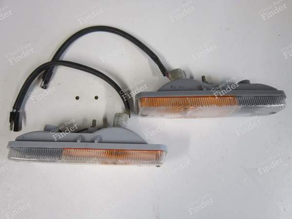 TURN SIGNAL / FRONT PILOT LIGHTS - PEUGEOT 104 / 104 Z - 6301.78-6301.79 - 4002 D / 4003 G- 1