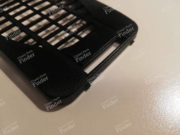 Grille supérieure centrale de haut parleur - CITROËN DS / ID - DX 856-280A- 3