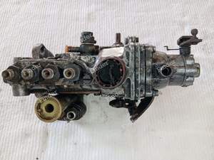 200/220D Mechanical Fuel Injection Pump - MERCEDES BENZ /8 (W114 / W115) - A6210704101- thumb-2