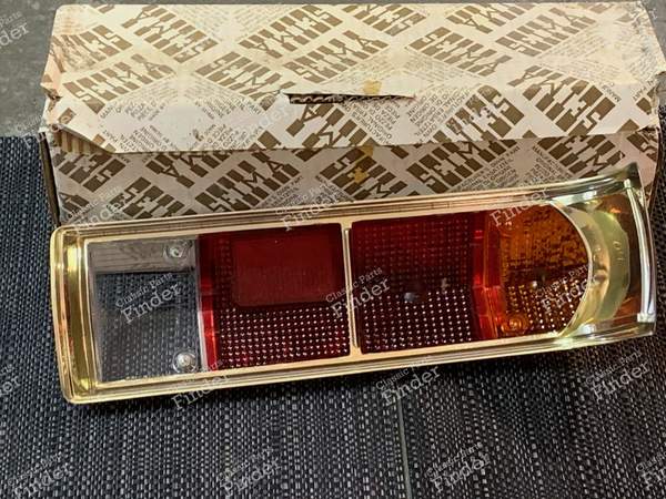 Right rear cabochon SIMCA 1301/ 1501 - SIMCA 1300 / 1500 / 1301 / 1501 - 621D- 2