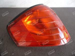 RIGHT TURN SIGNAL - MERCEDES BENZ SL (R129) - Bosch: 1305231911 / A1298260143- thumb-9