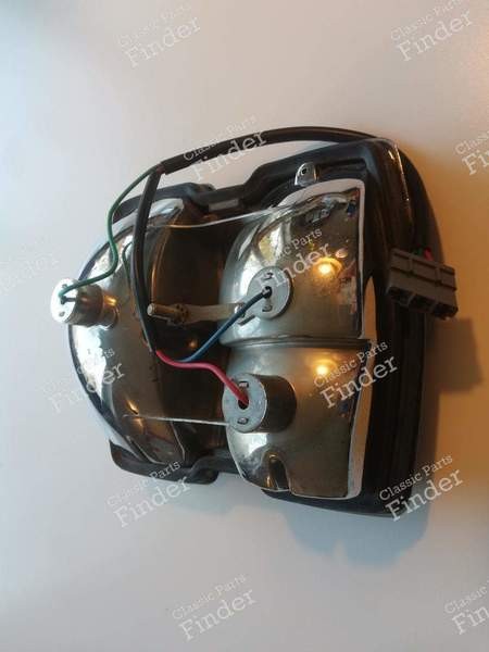 Rücklicht LINKS komplett - PEUGEOT 304 - OEM: 6342.28 - CIBIE: 8076 B G- 4