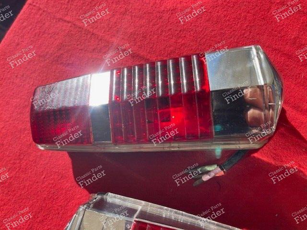 Deux feux arrière origine SEIMA DS PALLAS 1968 à 1971 - CITROËN DS / ID - 3