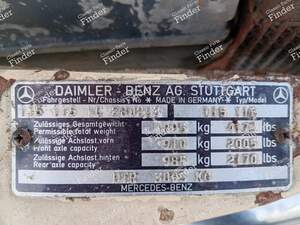 220D – zur vollständigen oder teilweisen Restaurierung - MERCEDES BENZ /8 (W114 / W115) - 115.115- thumb-9