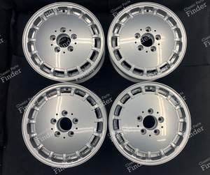 Jantes en alliage originales Mercedes W201 'Gullideckel' 6Jx15 ET49 - MERCEDES BENZ 190 (W201) - 20140012502- thumb-1