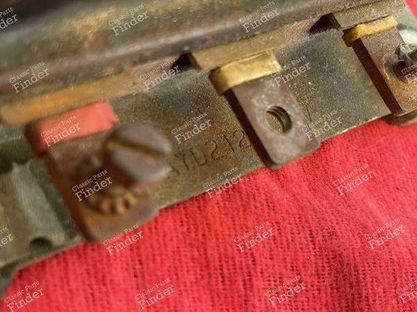 Voltage regulator DS 21 ie - CITROËN DS / ID - 2