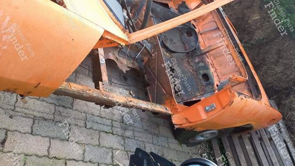 Cabrioversion zum Restaurieren - PEUGEOT 504 - 1