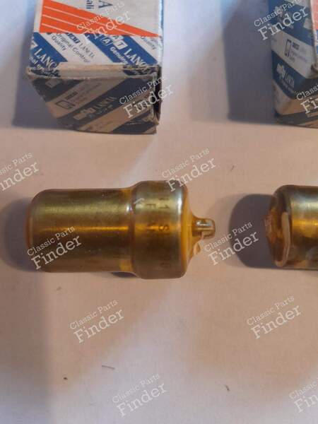 Einspritzdüsen für den 1.3 D-Motor - FIAT Uno / Duna / Fiorino - 7645073 / DN12SD296- 1