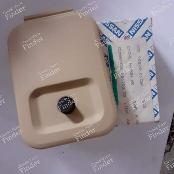 Plastikabdeckung der Heckklappe - DATSUN Vanette (C120) - 9082001C30