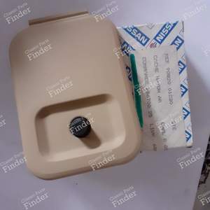 Plastikabdeckung der Heckklappe - DATSUN Vanette (C120)