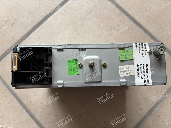 Original VW Beta Radio - VOLKSWAGEN (VW) Golf III / Vento / Jetta - Beta 4 / 3B0035152- 1