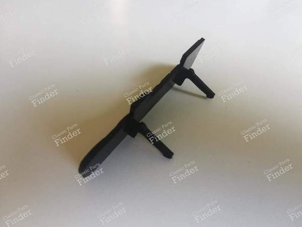 Sigle de calandre pour R9 et R11 Turbo - RENAULT 9 / Alliance / Broadway / 11 / Encore (R9 / R11) - 2