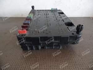 FUSE CARRIER AND RELAY PLATINUM - Phase 2 - PORSCHE 944 - 94461011000- thumb-3
