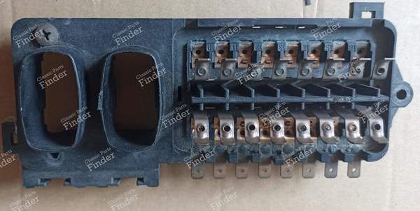 Boite à fusibles habitacle - VOLKSWAGEN (VW) Polo / Derby - 867937025- 0