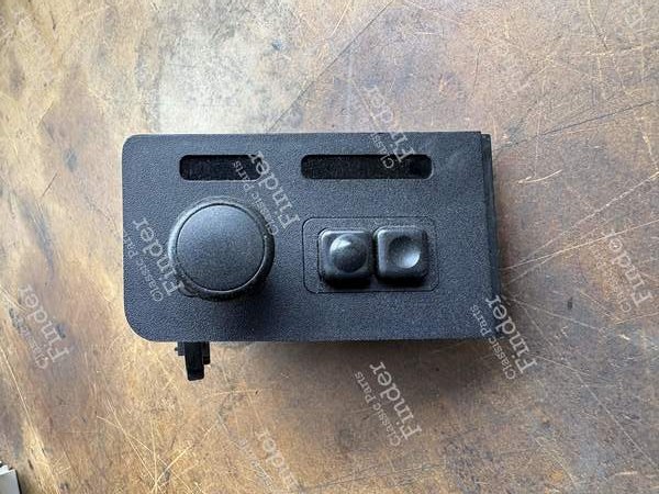 Middle front + Headlight adjustment - BMW 3 (E30) - 64111385879 / 1376903- 1