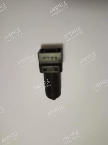 Contacteur de feu stop R4, R5, Super 5, R9, R11, R18, etc. - RENAULT 18 (R18) - NSP / (Ref. OEM: 77 00 785 258?)- 0